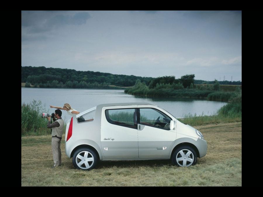  Renault Trafic Deck Up Concept 2004 года  (фото 22 из 56)